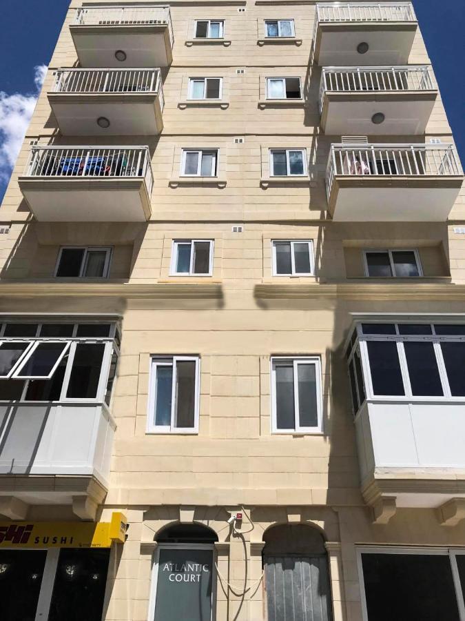 F7 Room 1, Private Double Room With Private Bathroom In Shared Flat Msida Eksteriør billede